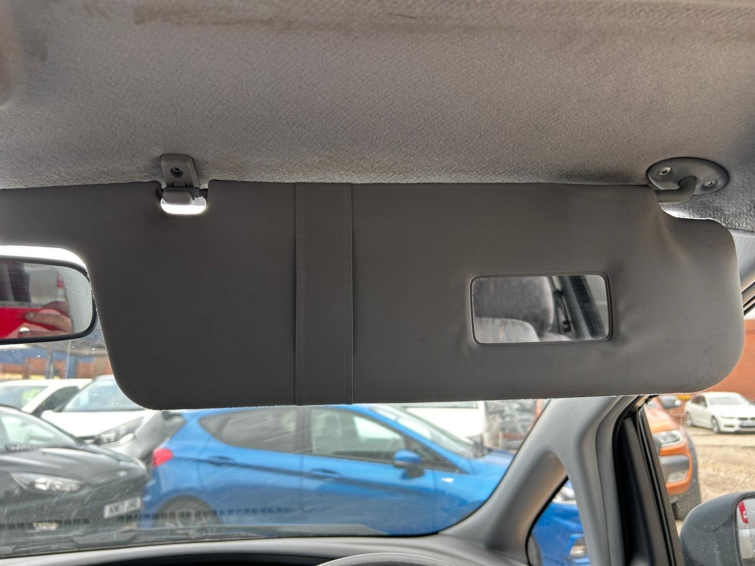 Used Toyota Previa 2001 for sale - 76370813: Photo 38