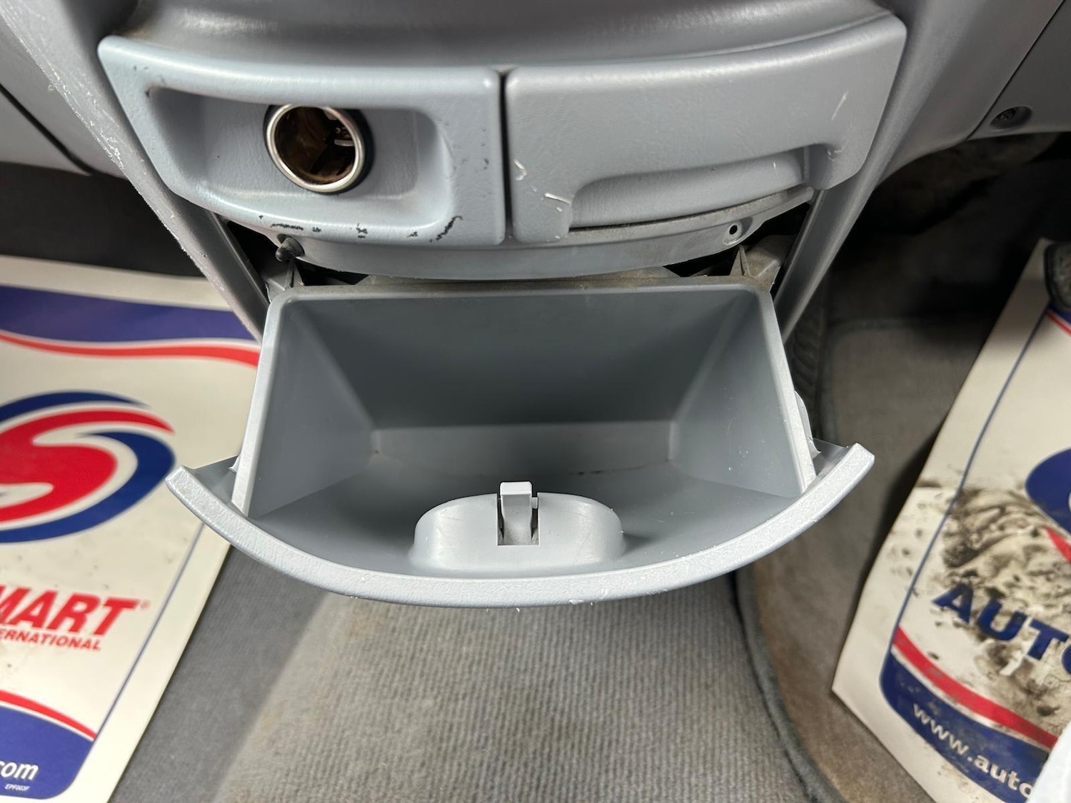 Used Toyota Previa 2001 for sale - 76370813: Photo 41