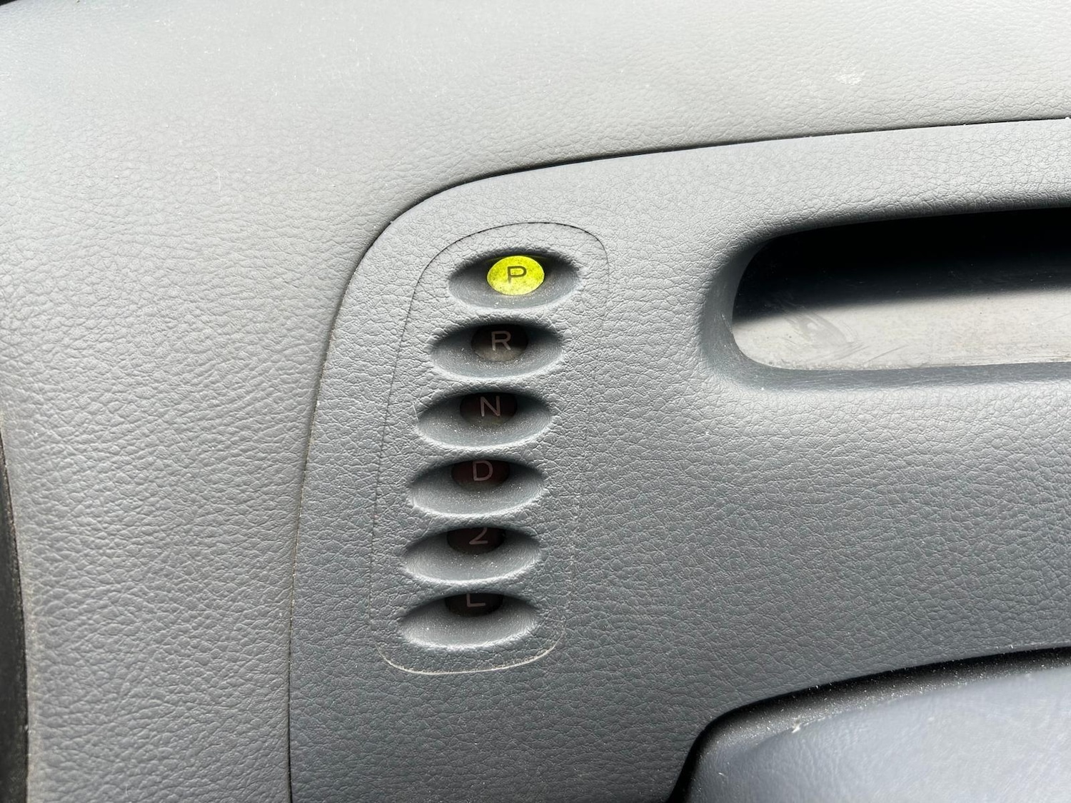 Used Toyota Previa 2001 for sale - 76370813: Photo 46