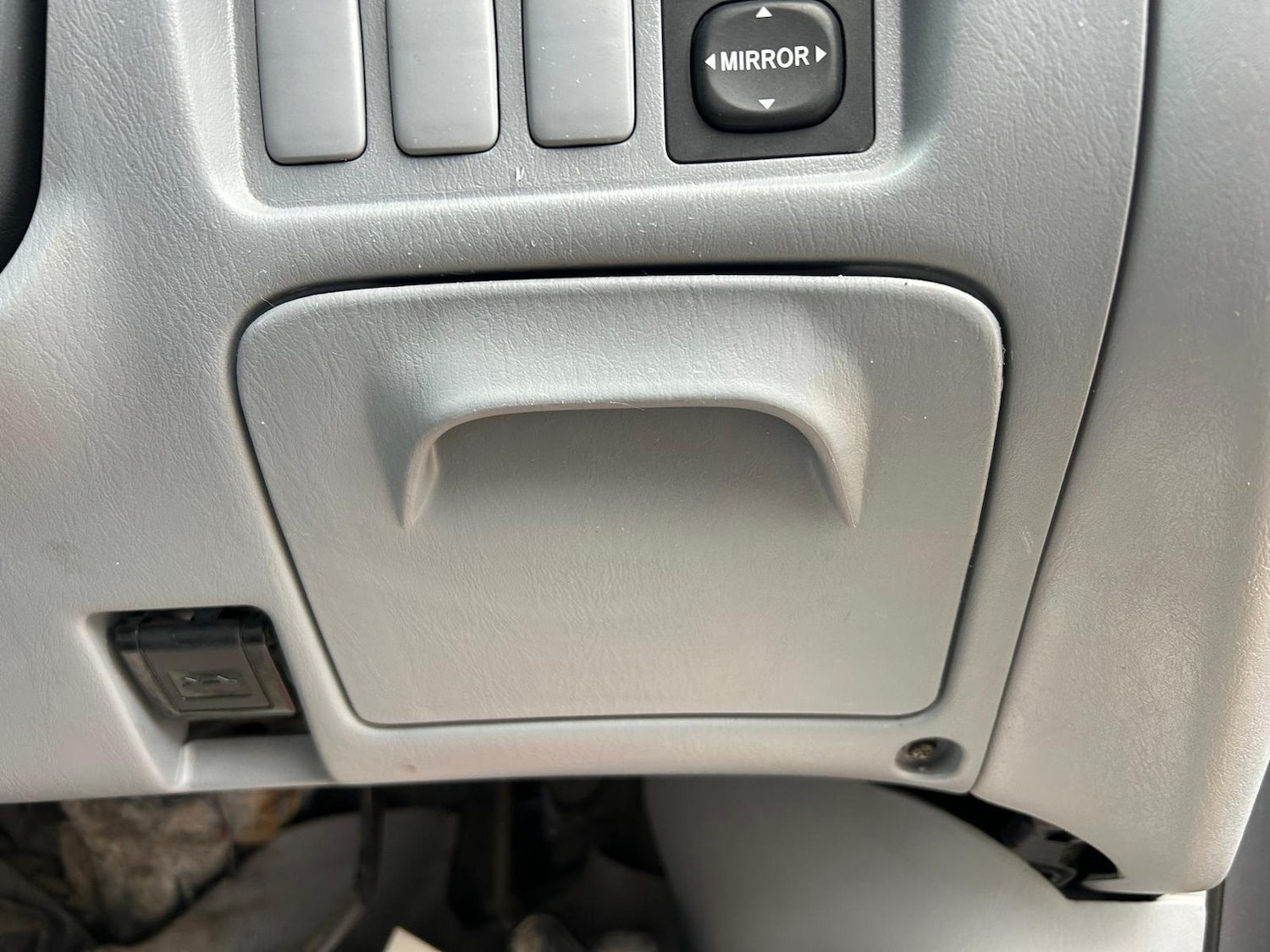 Used Toyota Previa 2001 for sale - 76370813: Photo 47