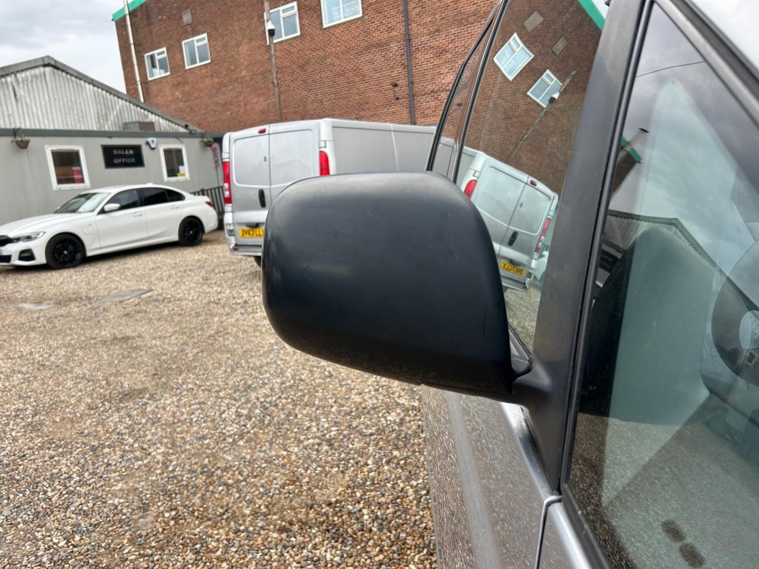 Used Toyota Previa 2001 for sale - 76370813: Photo 69