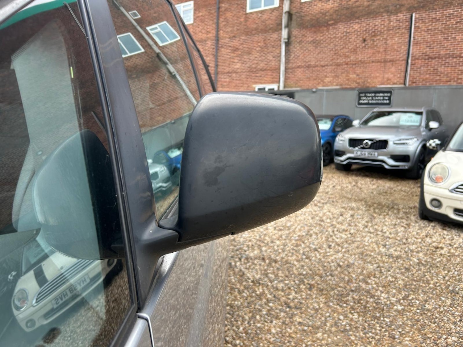 Used Toyota Previa 2001 for sale - 76370813: Photo 70