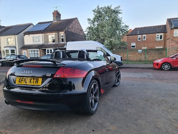 Used Audi TT 2010 for sale - 78317587: Photo