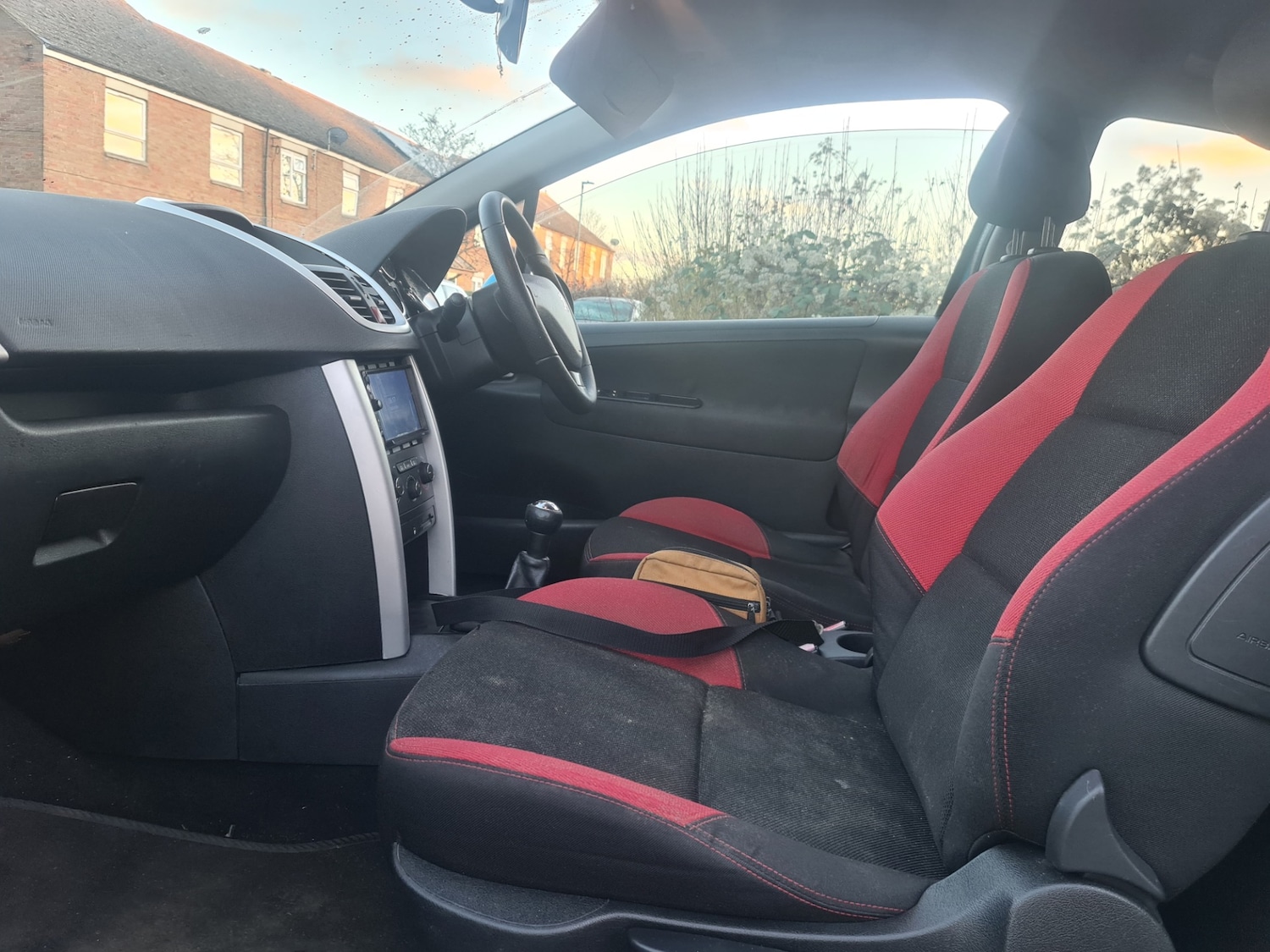 Used Peugeot 207 2012 for sale - 77100769: Photo 8