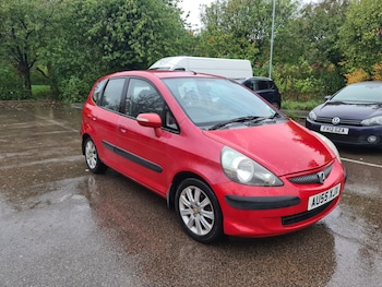 Used Honda Jazz 2005 for sale - 76165334: Photo 2