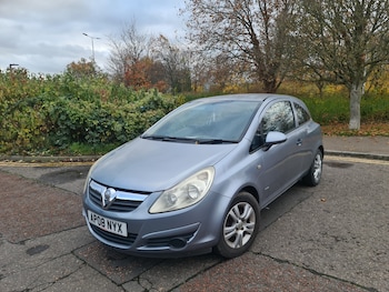 Vauxhall - Corsa