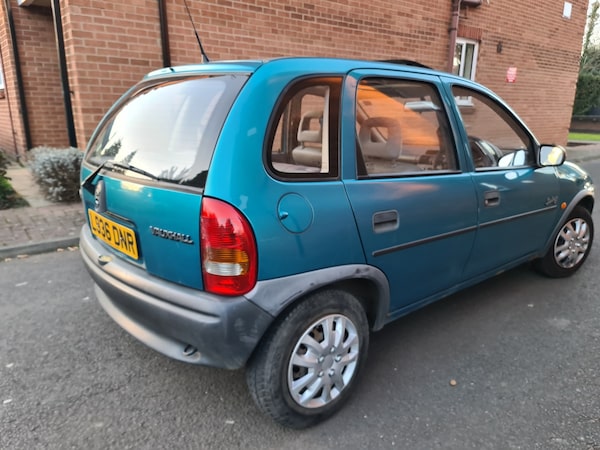 Used Vauxhall Corsa 1994 for sale - 73928122: Photo 3