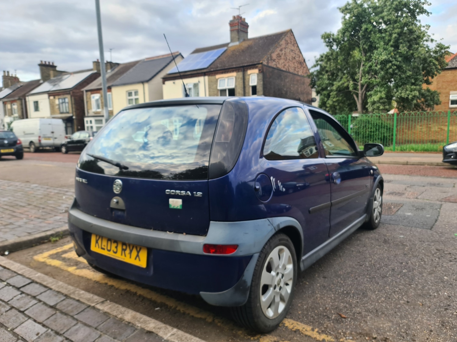 Vauxhall Corsa 2003 (03) - 1.2i 16V SXi 3dr - Image 4