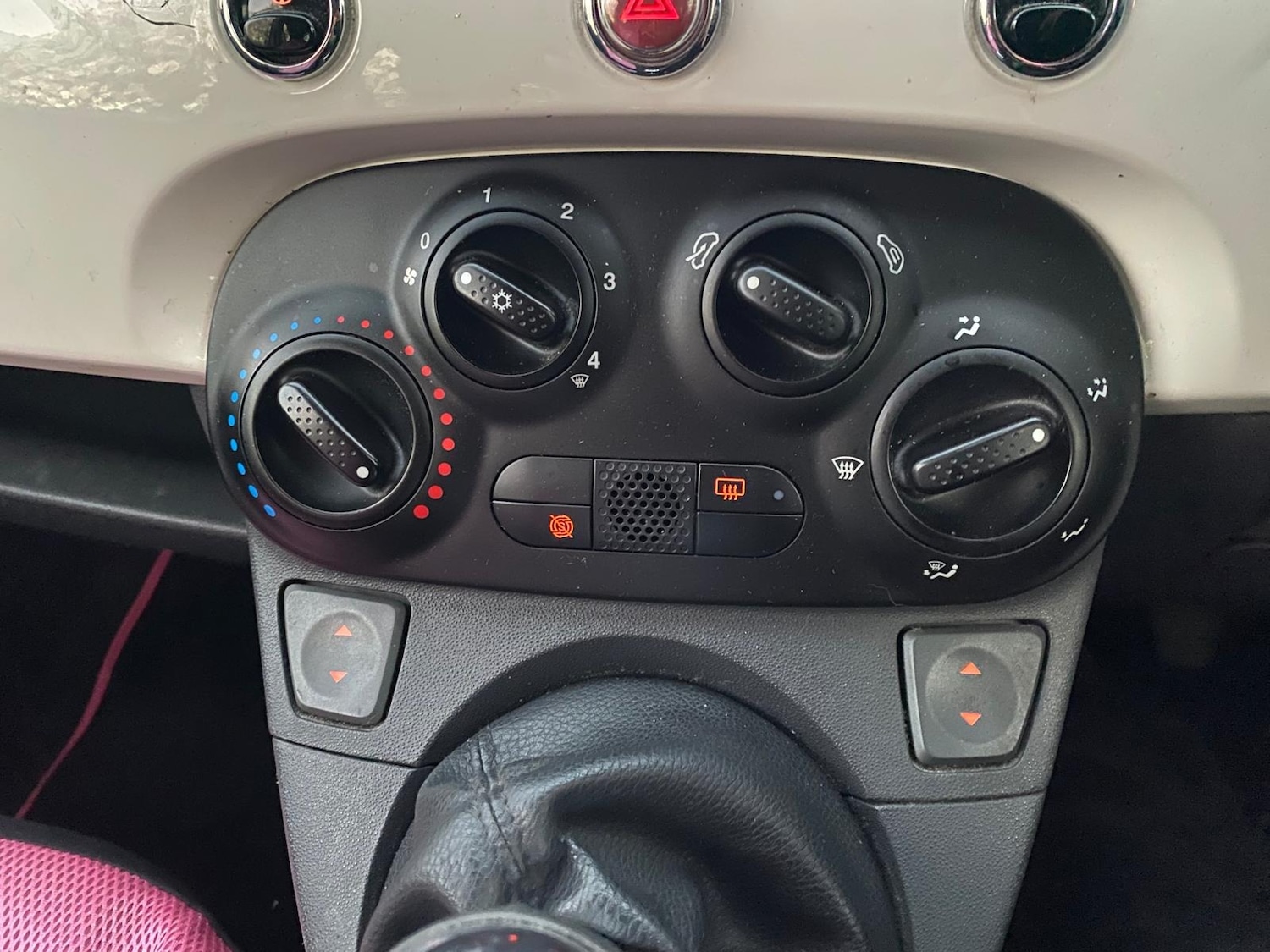 Used Fiat 500 2010 for sale - 76450049: Photo 7