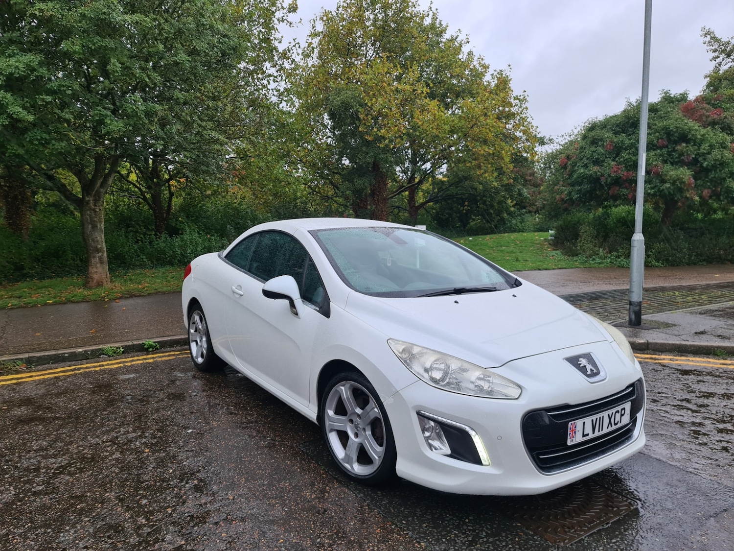 Used Peugeot 308 2011 for sale - 76165344: Photo 1