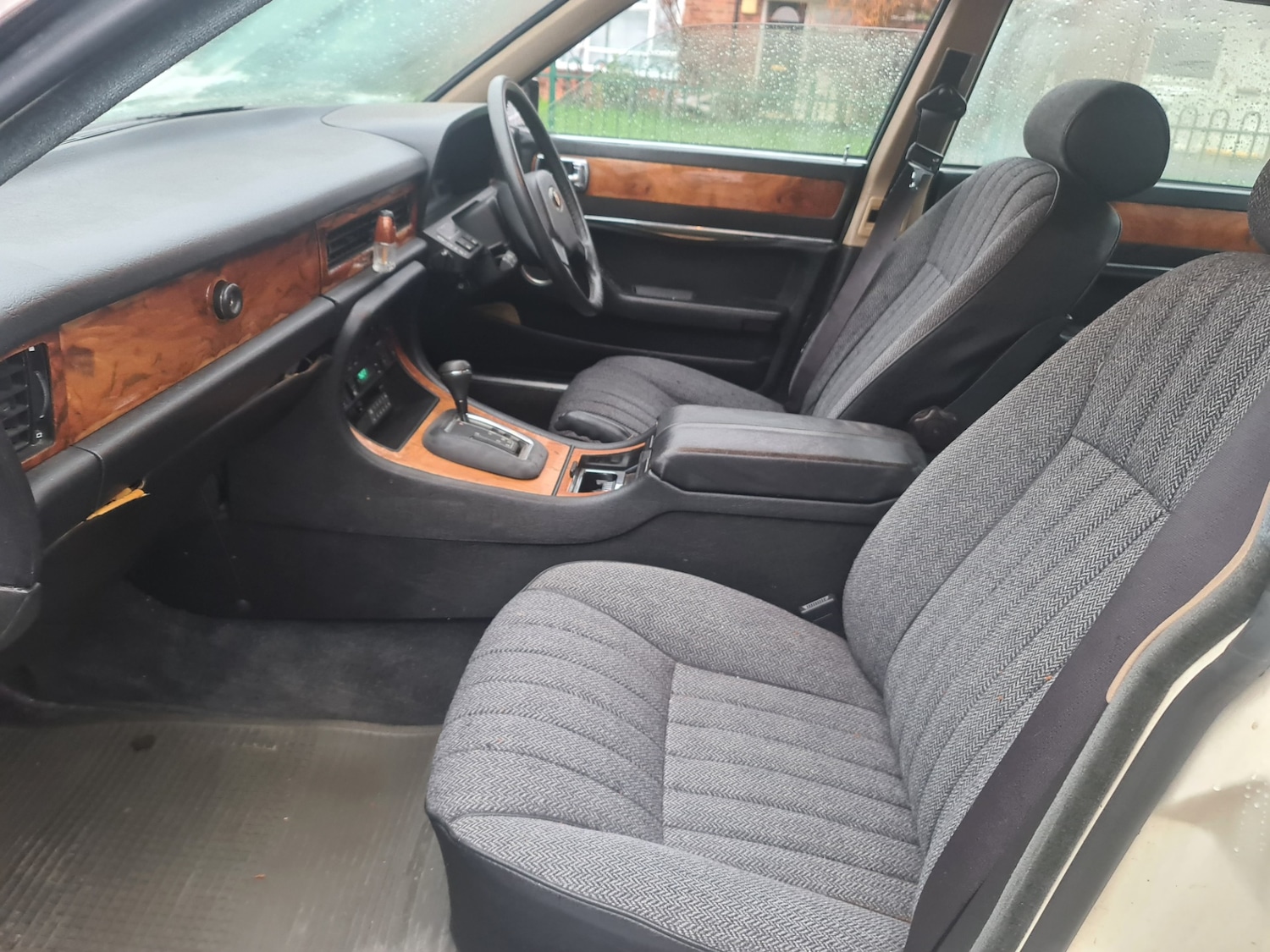 Used Jaguar XJ 1987 for sale - 77548595: Photo 9