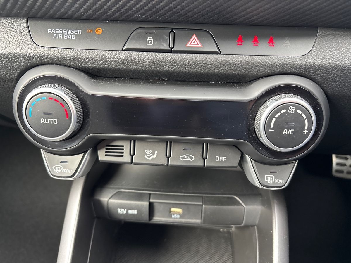 Used Kia Stonic 2023 for sale - 78088669: Photo 19