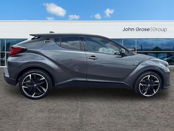 Used Toyota C-HR 2023 for sale - 78856428: Photo