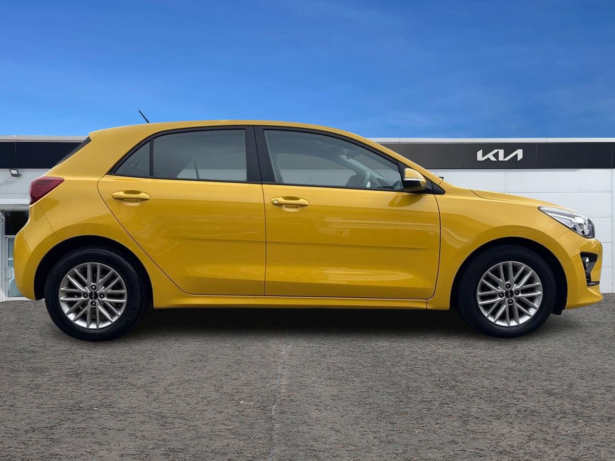 Used Kia Rio 2023 for sale - 76272799: Photo 2