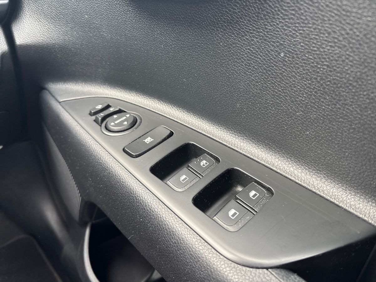 Used Kia Rio 2023 for sale - 76272799: Photo 21