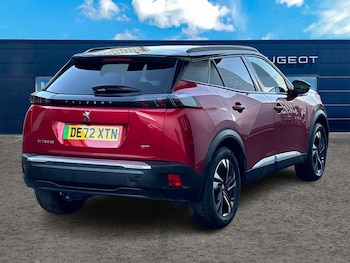 Used Peugeot 2008 2022 for sale - 76966648: Photo