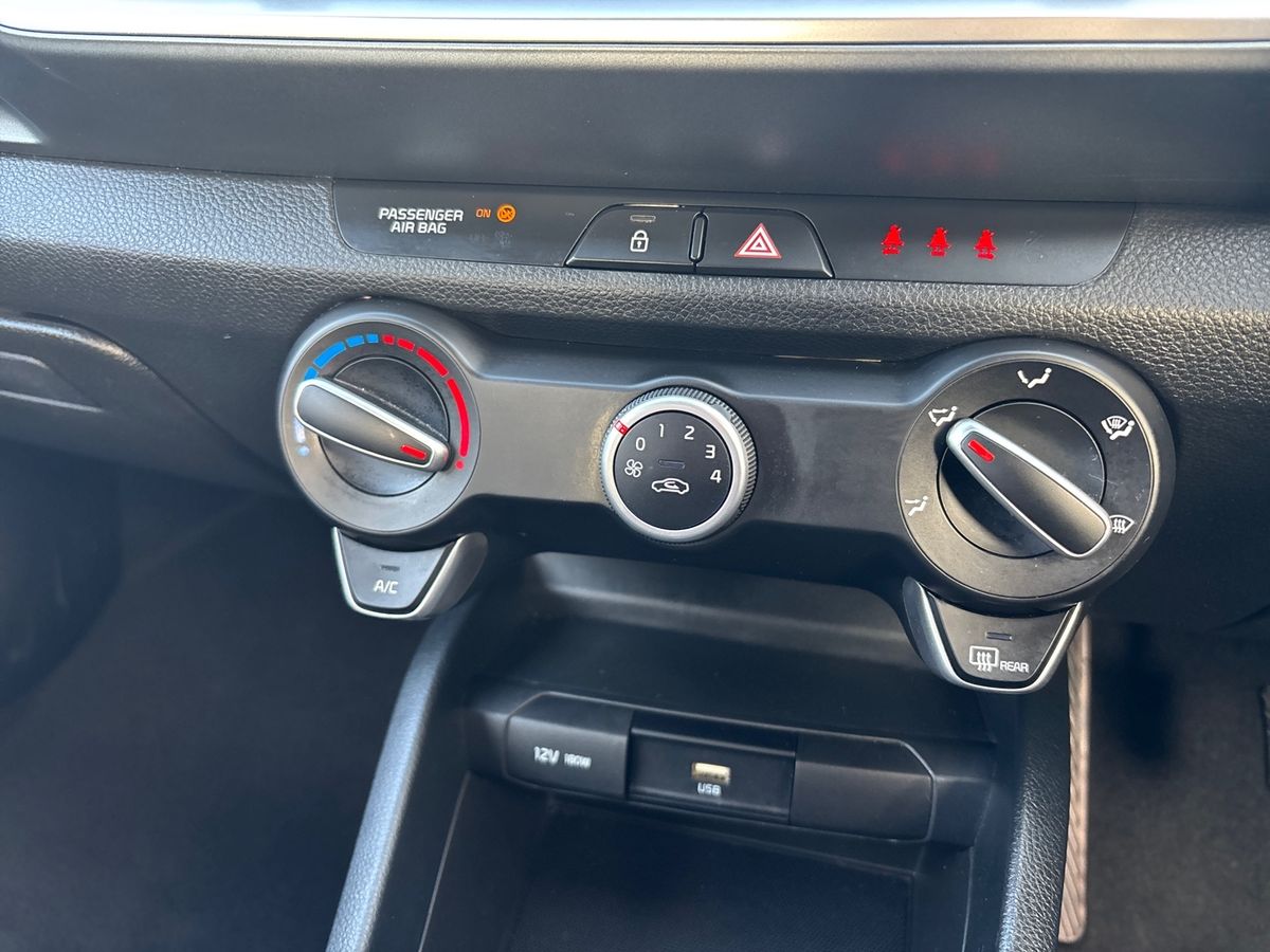 Used Kia Stonic 2022 for sale - 76691534: Photo 19