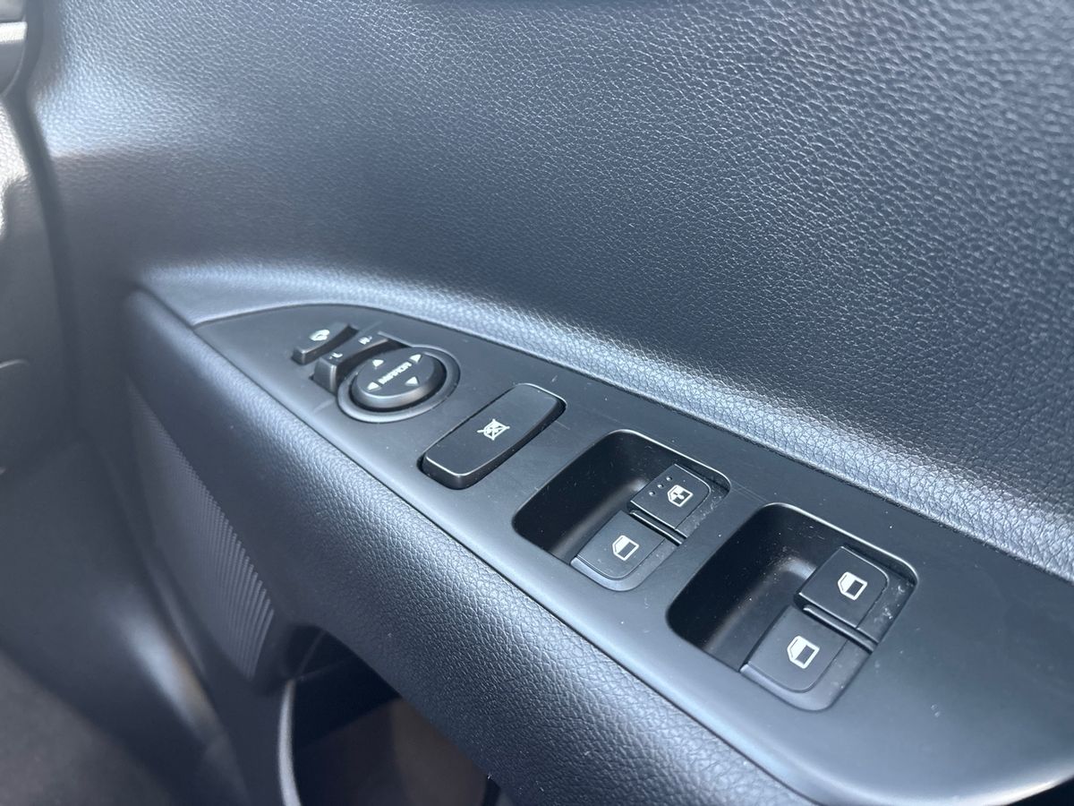 Used Kia Stonic 2022 for sale - 76691534: Photo 21