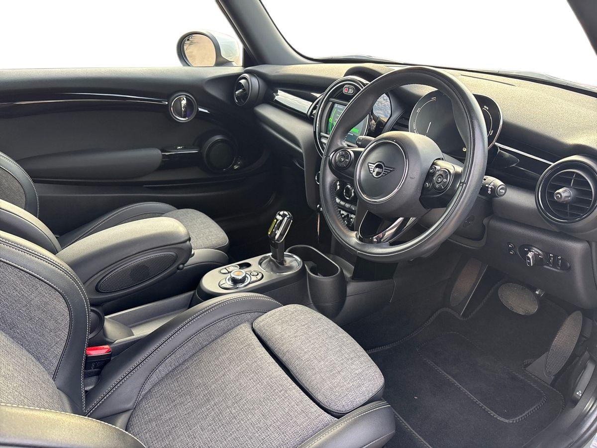 Used MINI Hatch 2021 for sale - 76350877: Photo 14