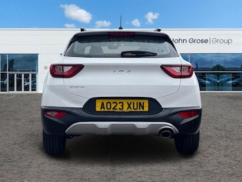 Used Kia Stonic 2023 for sale - 78798217: Photo