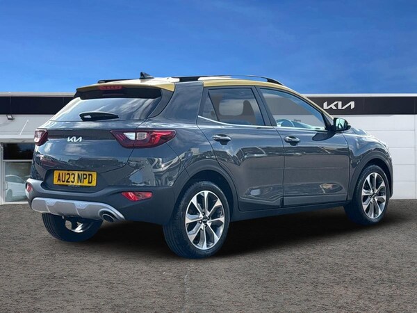 Used Kia Stonic 2023 for sale - 75391978: Photo 3