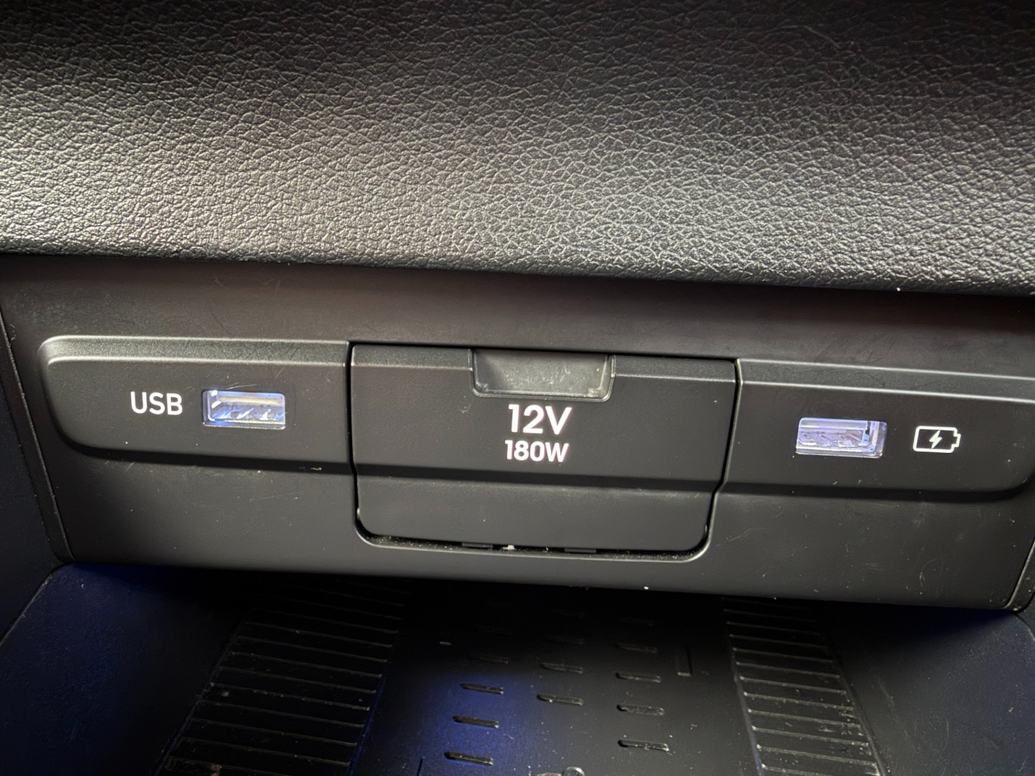 Used Hyundai BAYON 2023 for sale - 77878388: Photo 51