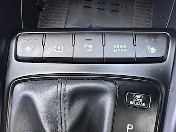 Used Hyundai BAYON 2023 for sale - 78240570: Photo