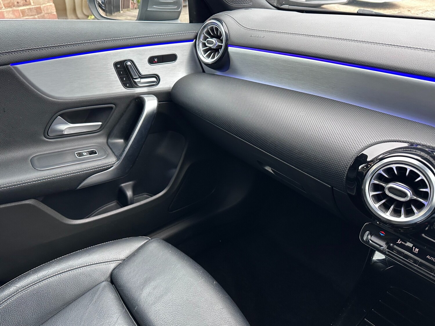 Used Mercedes-Benz CLA 2020 for sale - 76265817: Photo 60