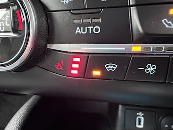 Used Ford Focus 2020 for sale - 76170495: Photo 2
