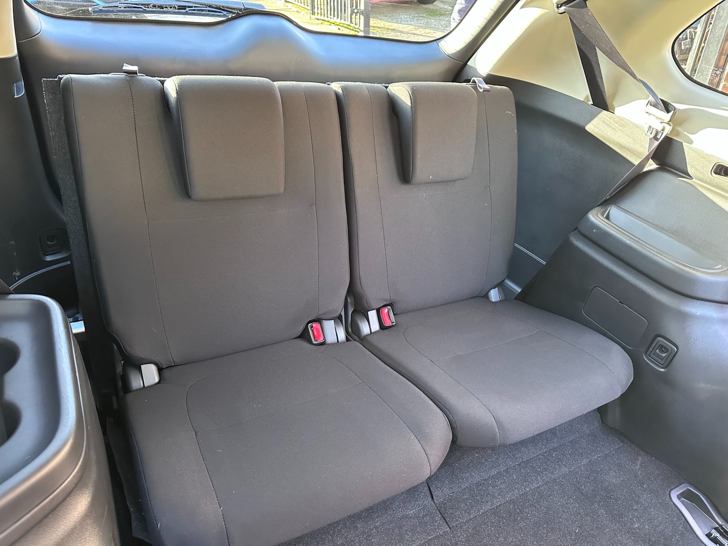 Used Mitsubishi Outlander 2021 for sale - 76722361: Photo 2