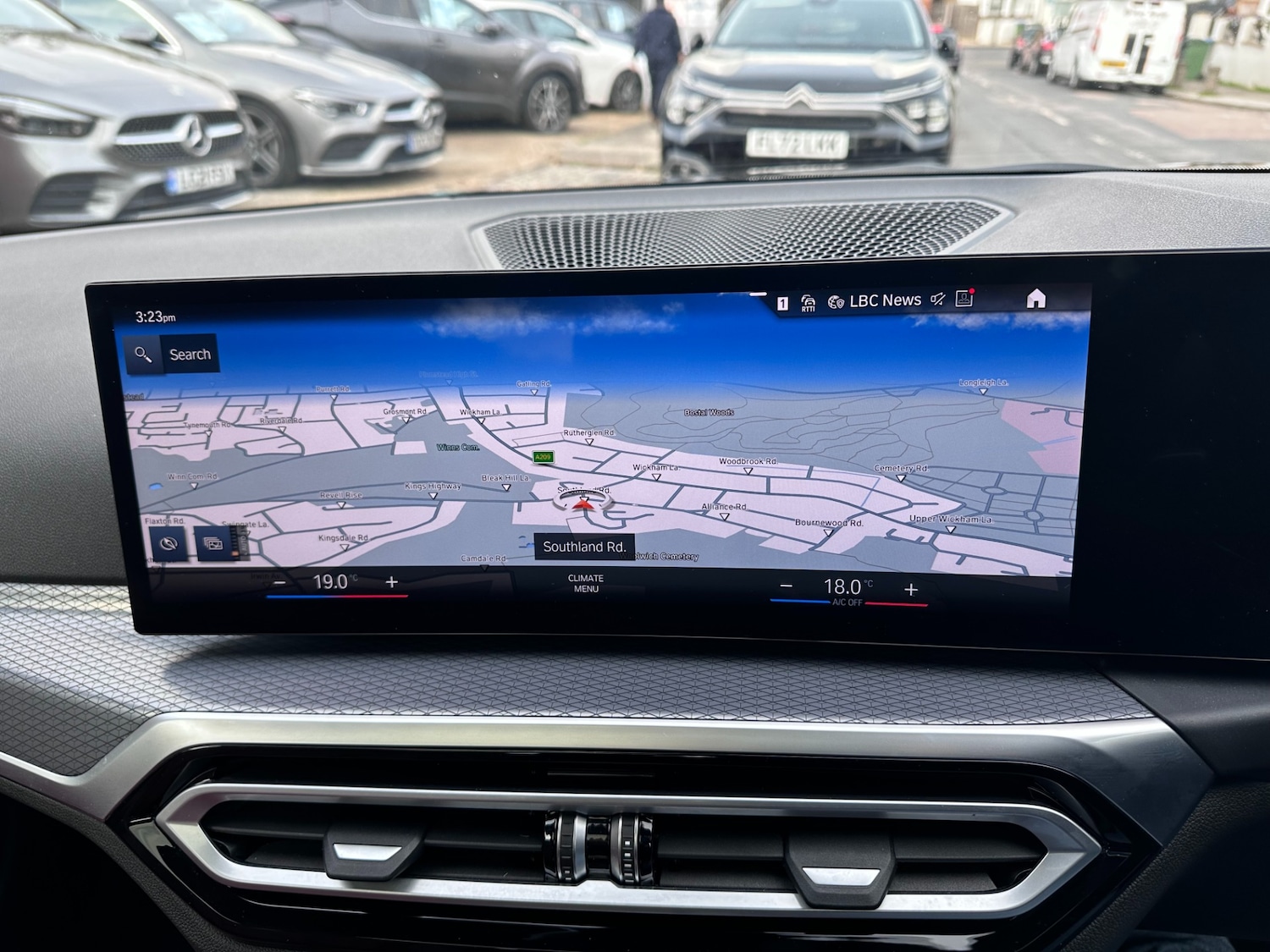 Used BMW 3 Series 2024 for sale - 76415379: Photo 12