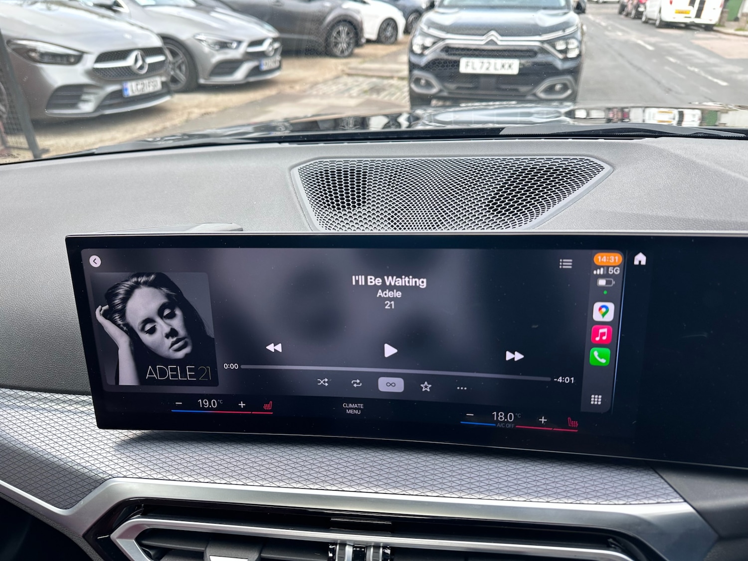 Used BMW 3 Series 2024 for sale - 76415379: Photo 25