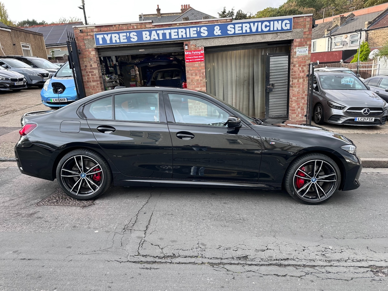 Used BMW 3 Series 2024 for sale - 76415379: Photo 3