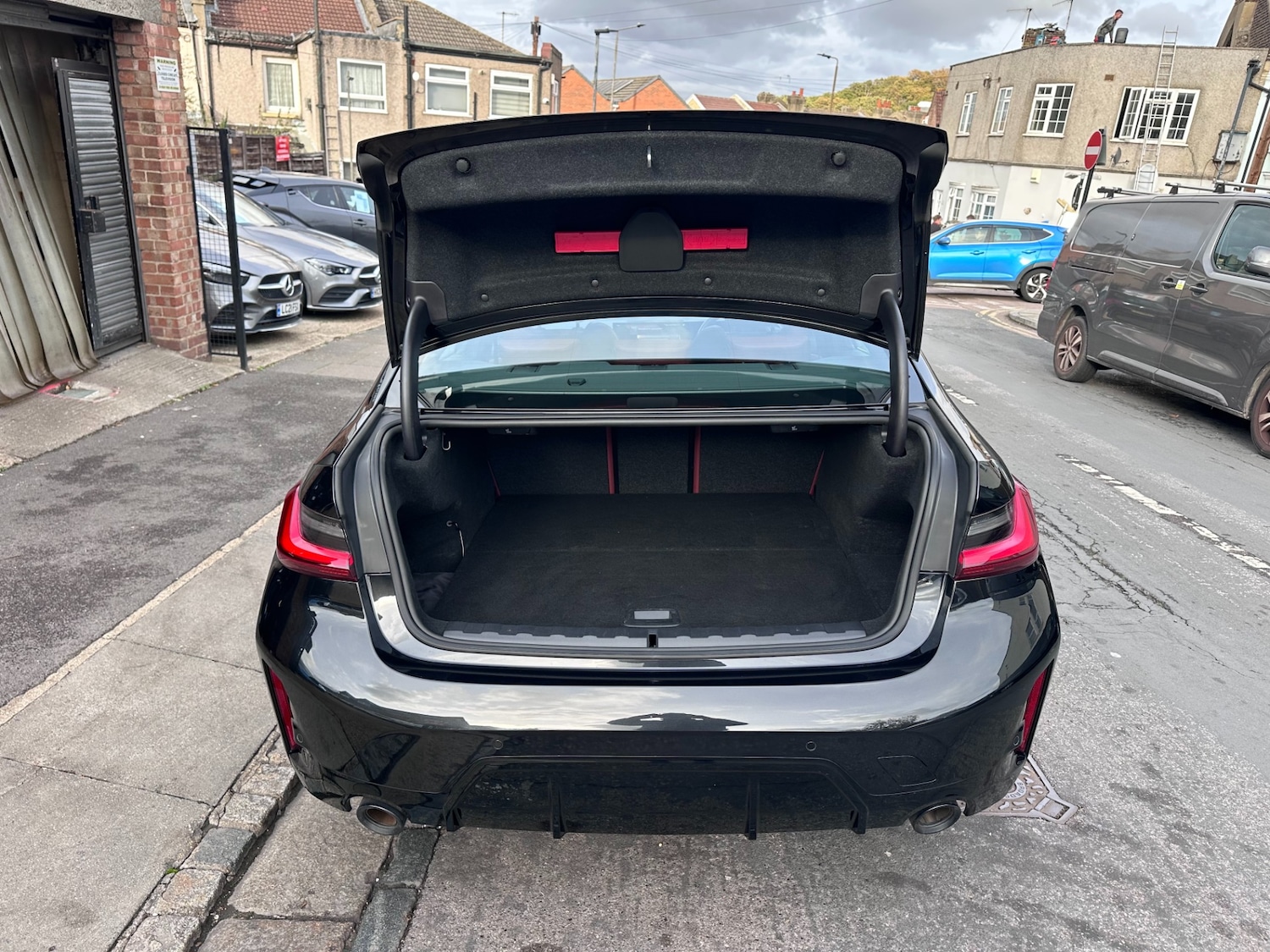 Used BMW 3 Series 2024 for sale - 76415379: Photo 47