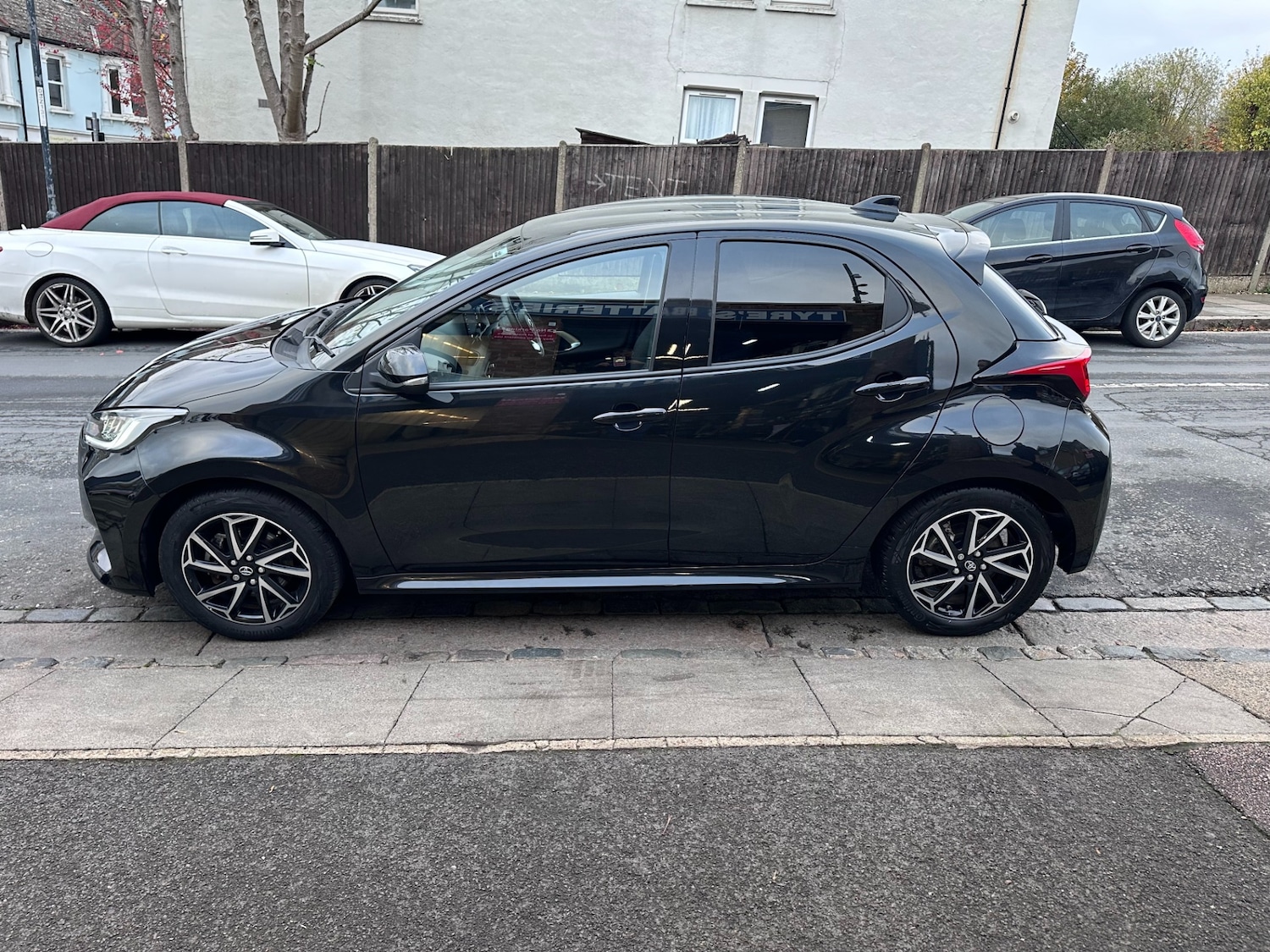 Used Toyota Yaris 2022 for sale - 76507843: Photo 11