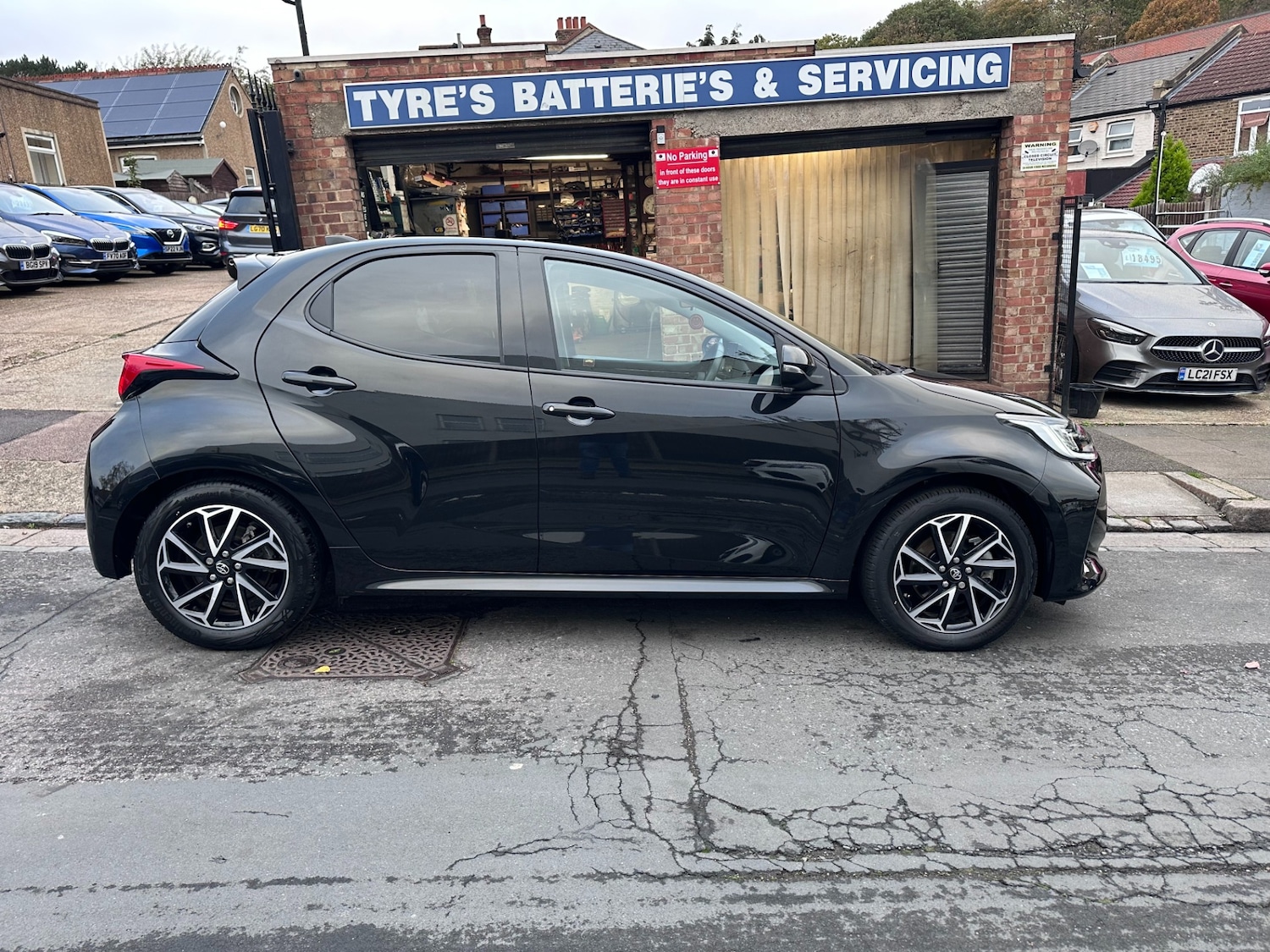 Used Toyota Yaris 2022 for sale - 76507843: Photo 3