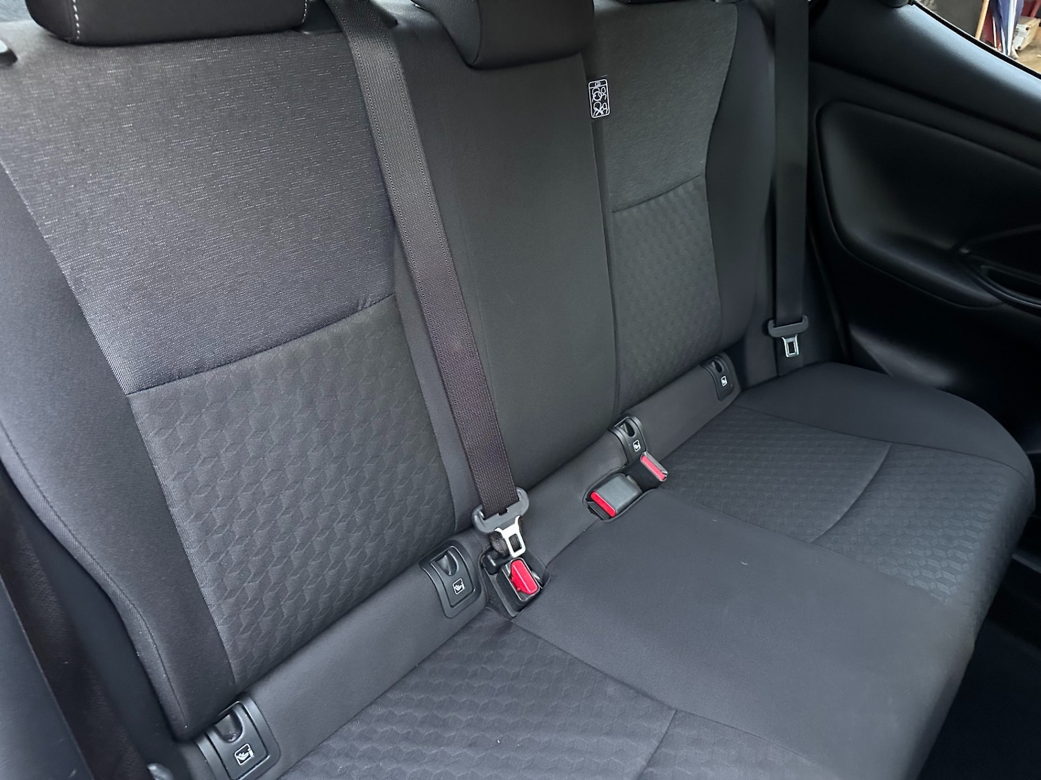 Used Toyota Yaris 2022 for sale - 76507843: Photo 38