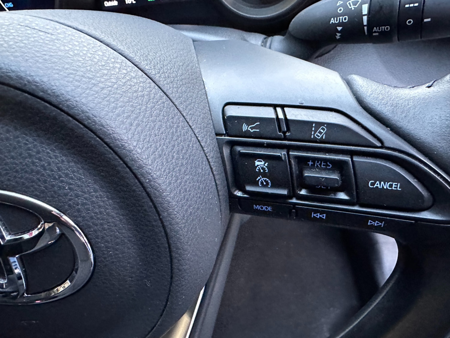 Used Toyota Yaris 2022 for sale - 76507843: Photo 42