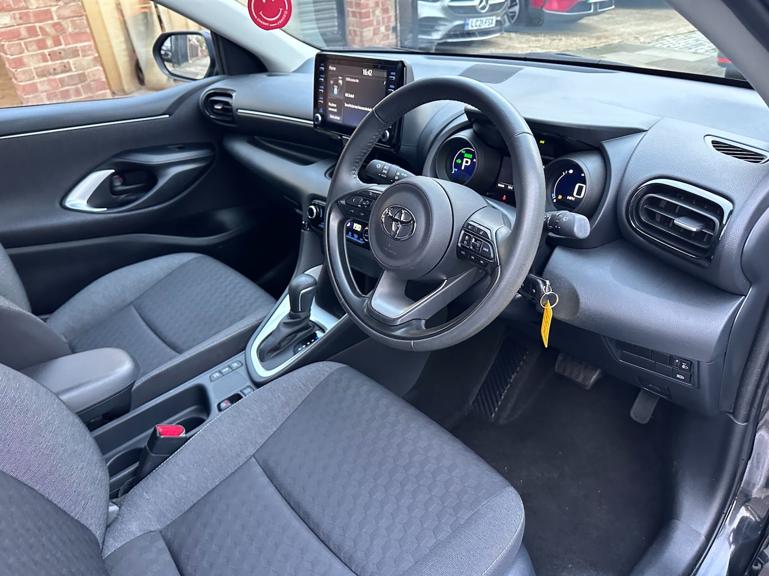 Used Toyota Yaris 2022 for sale - 76507843: Photo 6