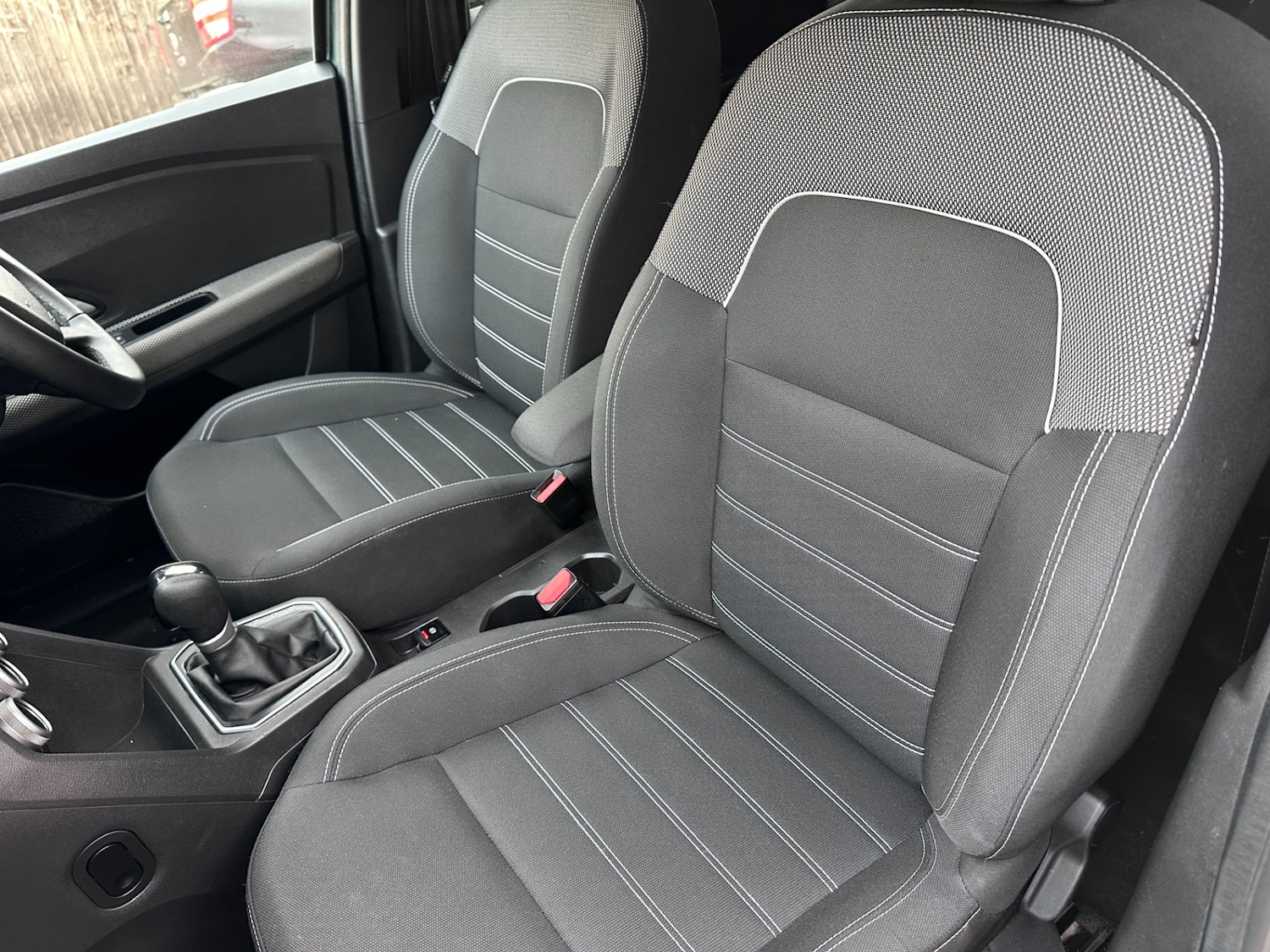 Used Dacia Jogger 2024 for sale - 76393851: Photo 14