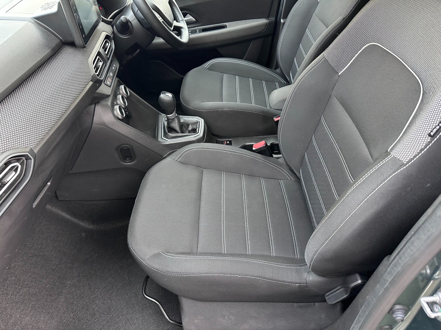 Used Dacia Jogger 2024 for sale - 76393851: Photo 25