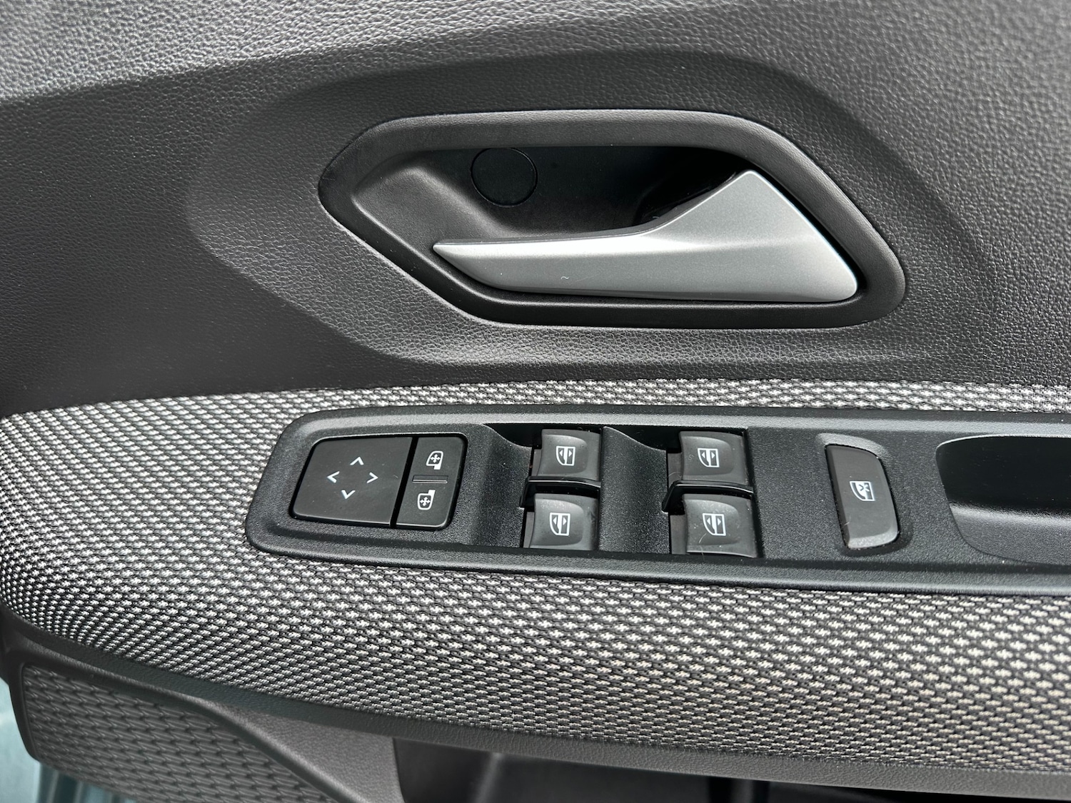 Used Dacia Jogger 2024 for sale - 76393851: Photo 38