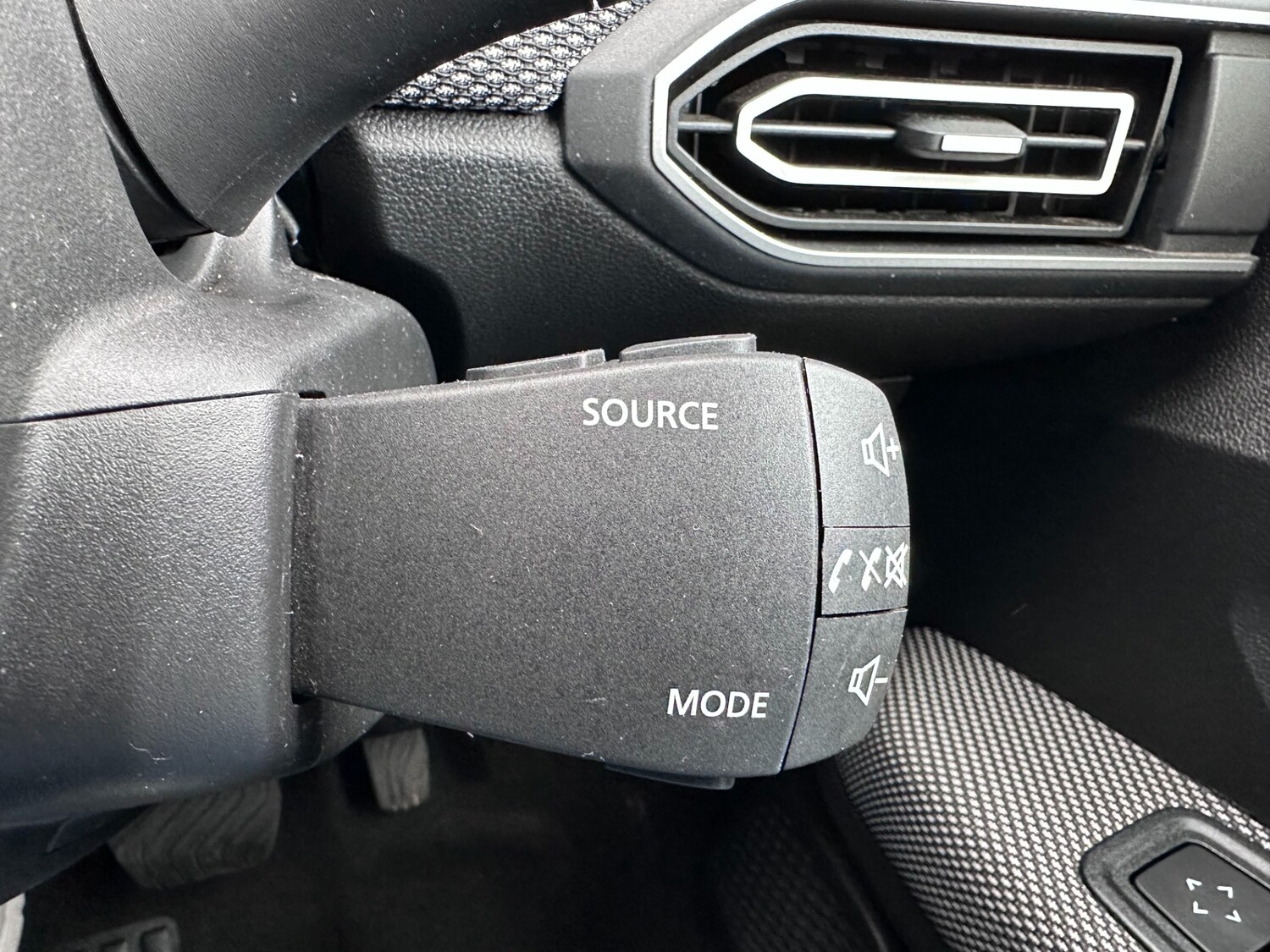 Used Dacia Jogger 2024 for sale - 76393851: Photo 48