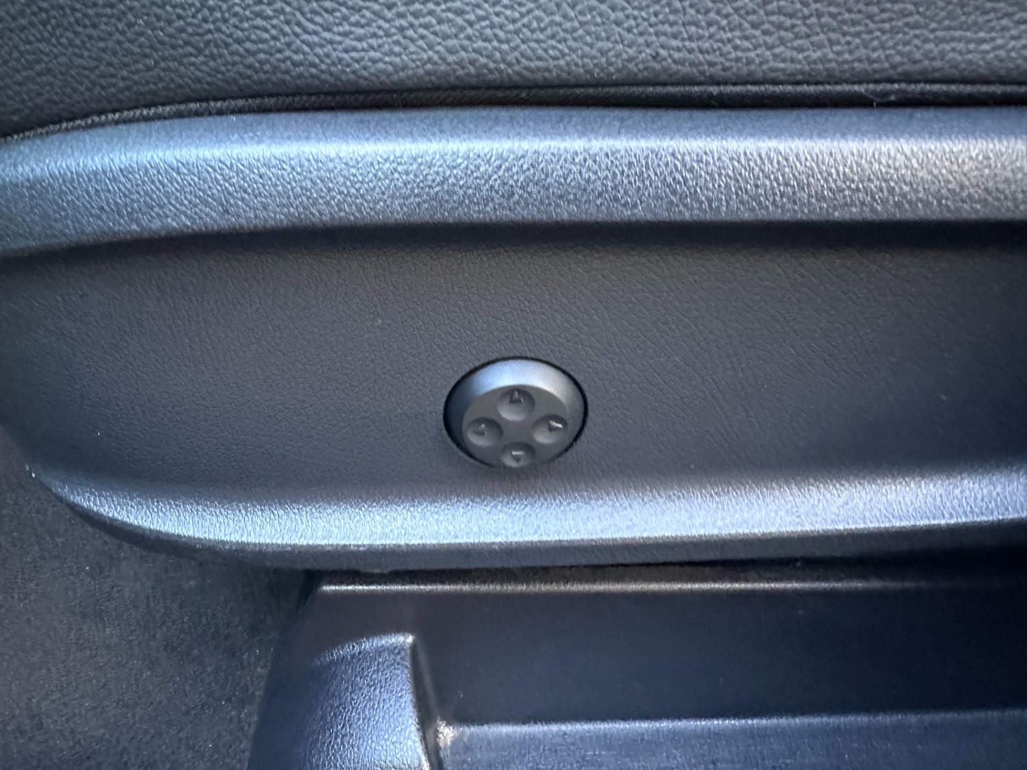 Used Mercedes-Benz GLA 2021 for sale - 77763131: Photo 28