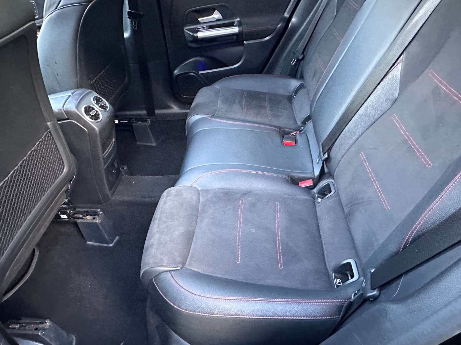 Used Mercedes-Benz GLA 2021 for sale - 77763131: Photo 32