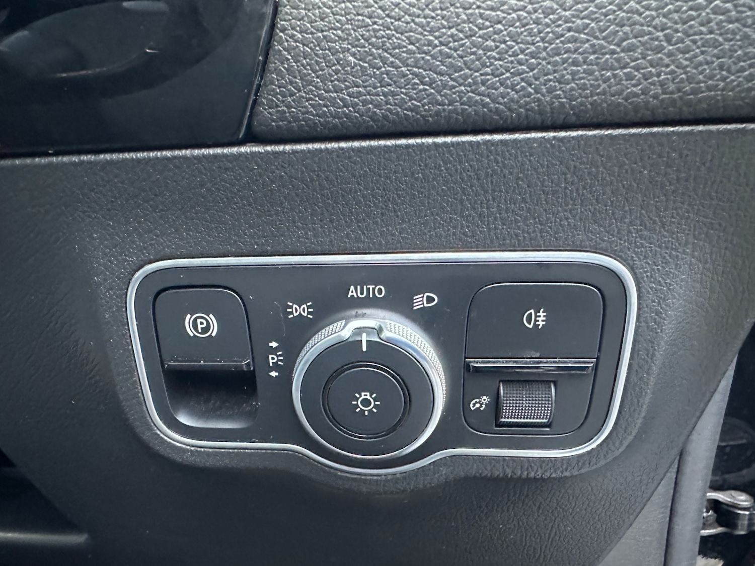 Used Mercedes-Benz GLA 2021 for sale - 77763131: Photo 48