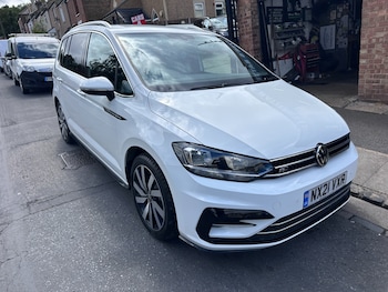 Used Volkswagen Touran 2021 for sale - 78940079: Photo