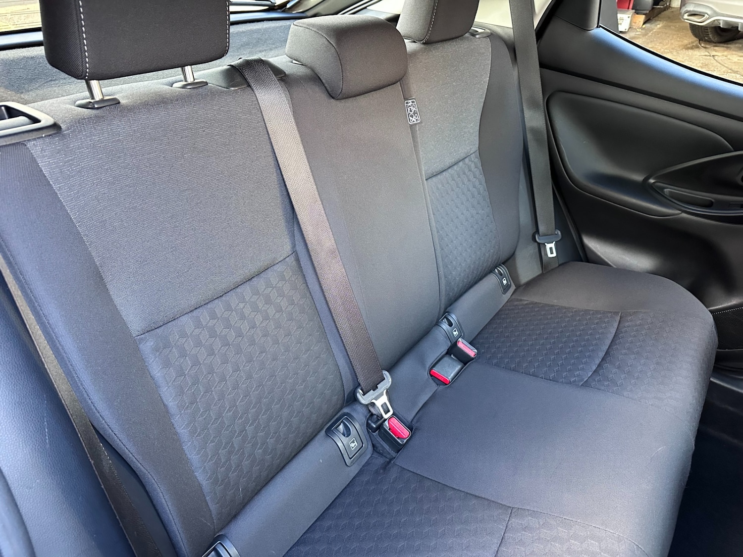 Used Toyota Yaris 2022 for sale - 76353590: Photo 28