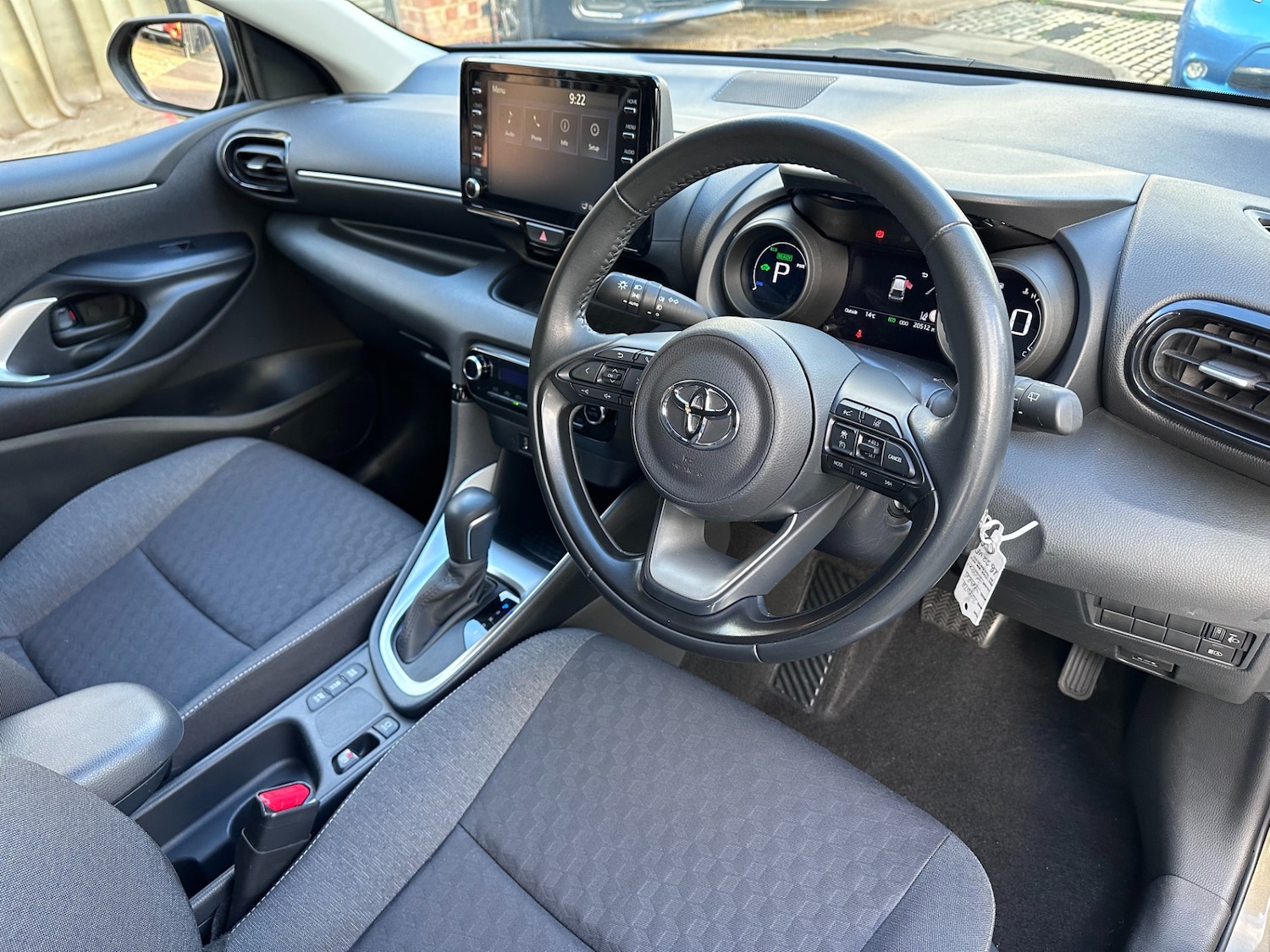 Used Toyota Yaris 2022 for sale - 76353590: Photo 29