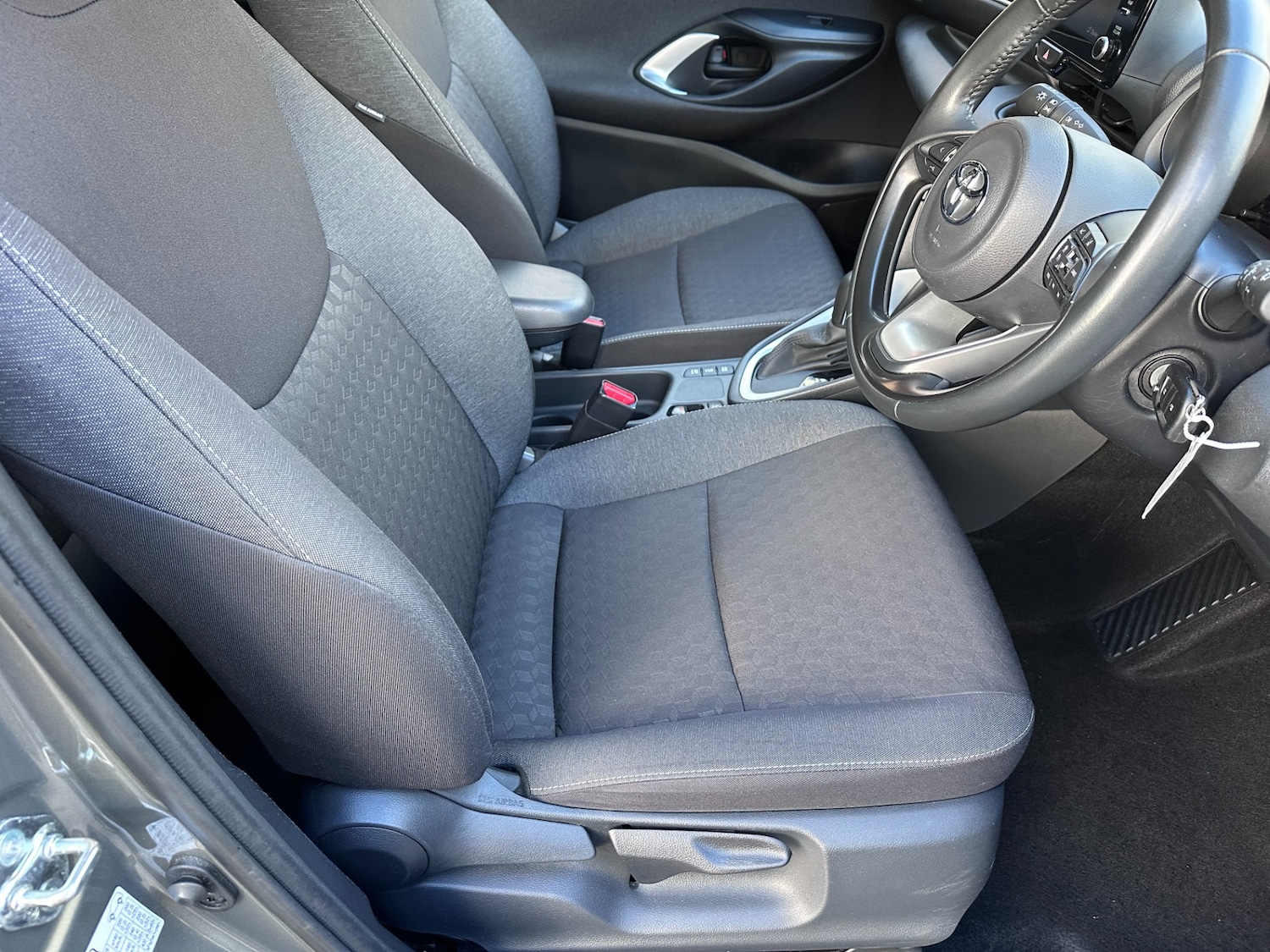 Used Toyota Yaris 2022 for sale - 76353590: Photo 30